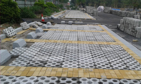 双八字植草砖人行道工程案例